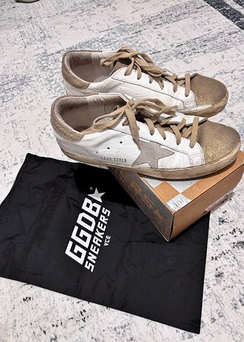 Golden goose