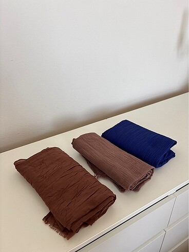 Üçü de freshscarfs