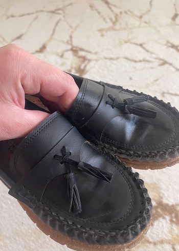 Püsküllü Siyah erkek çocuk ayakkabısı - Görsel 4