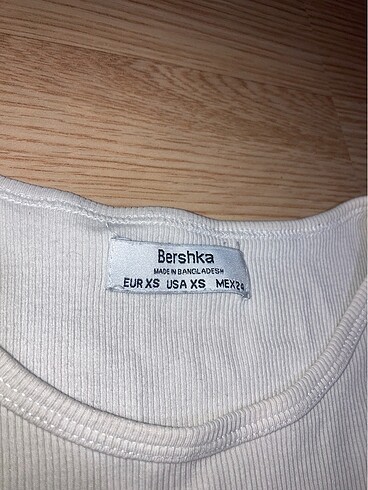 xs Beden Bershka Crop