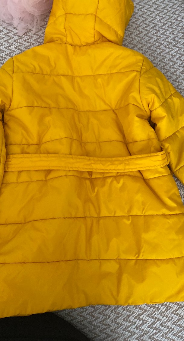 Sarı Kemerli Kız Çocuk Mont - Görsel 5