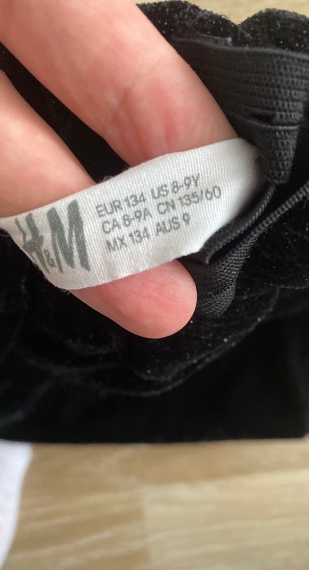 Kız Çocuk Siyah Süet Fiyonklu Şort - Görsel 3