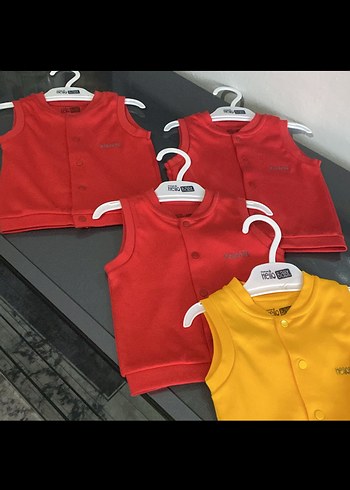 6-9 Ay Beden Erkek Çocuk Düğmeli Kolsuz Street Wear Yelek