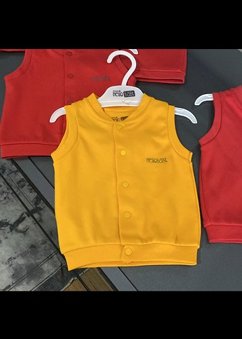 6-9 Ay Beden kırmızı Renk Erkek Çocuk Düğmeli Kolsuz Street Wear Yelek