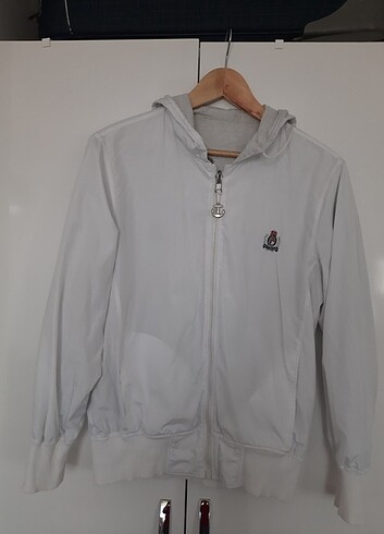 Polo garaj