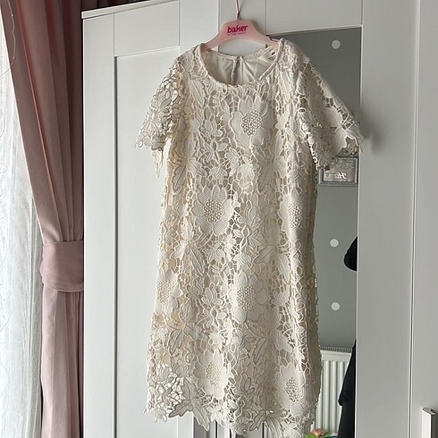 H&M Dantel elbise