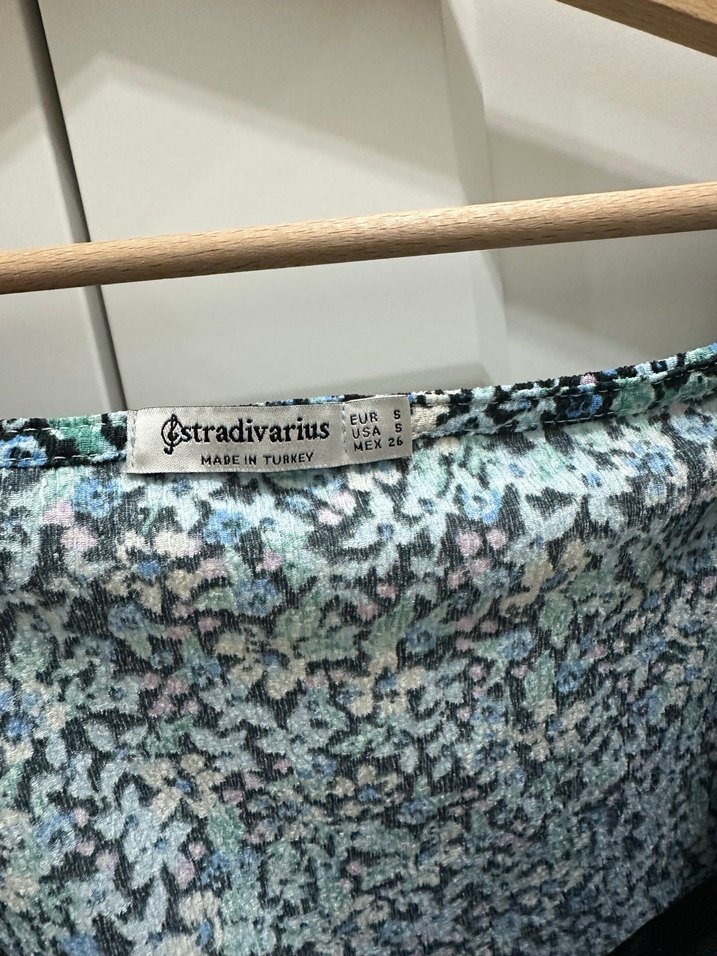 Stradivarius çiçekli top - Görsel 3
