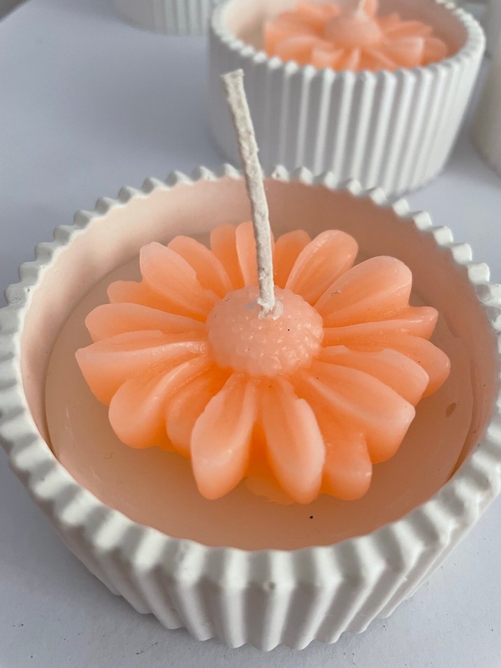 Turuncu Renkli El Yapımı Mum - Görsel 2