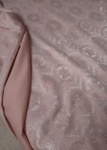 Nakışlı Pembe Yatak Örtüsü - Görsel 5