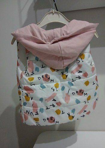 Kız Çocuk Kapüşonlu Baskılı Yelek - Görsel 2