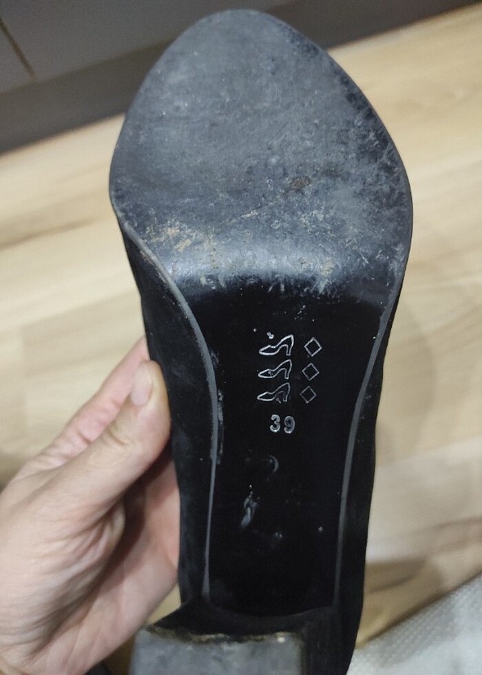 Topuklu ayakkabı - Görsel 4