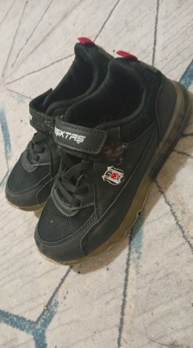 Beşiktaş Siyah Erkek Çocuk Spor Ayakkabısı - Görsel 2