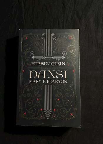 Hırsızların Dansı - Mary E. Pearson