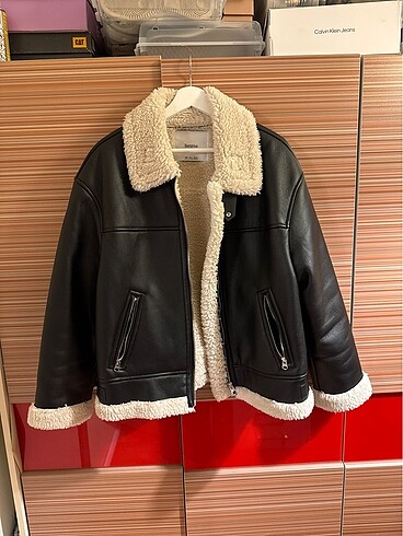 Bershka Kadın Kürklü Deri Ceket