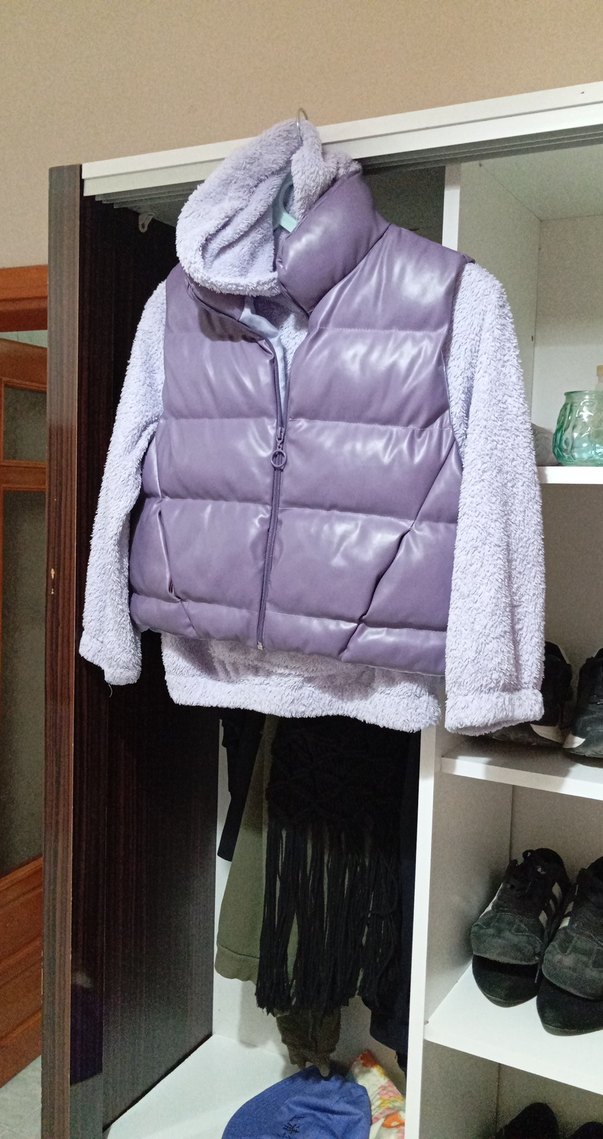 şişme yelek, peluş sweatshirt - Görsel 3