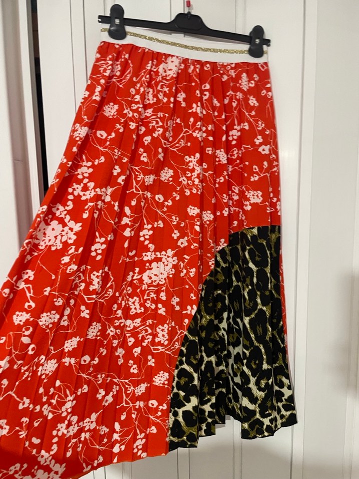 Desenli Kırmızı Drapeli Uzun Etek - Görsel 2