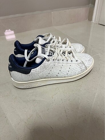 Adidas Beyaz Stan Smith 39 Numara