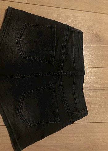 Düğmeli Siyah Mini Kadın Denim Şort - Görsel 6
