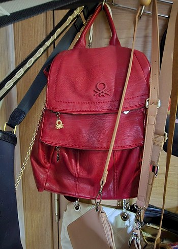 Kırmızı Deri Sırt Çantası - Görsel 2