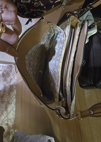 Bej Baskılı Deri Kadın Omuz Çantası - Görsel 2