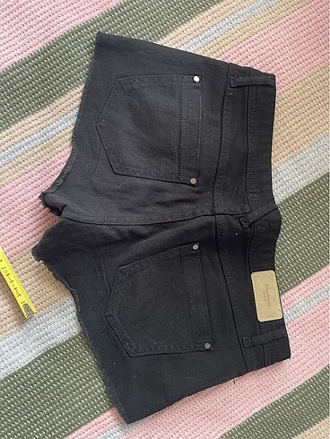 36 Beden Stradivarius