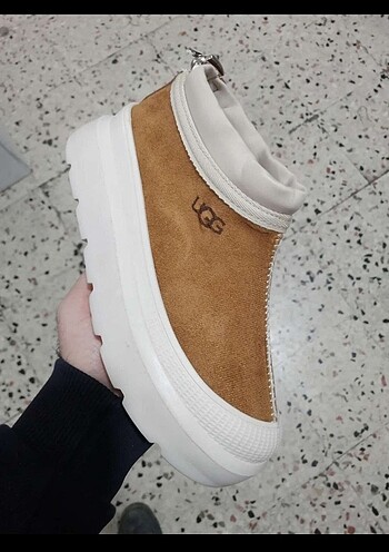 UGG kısa bot
