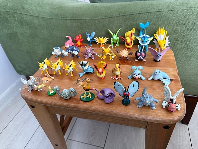 Orijinal Tomy Pokemon Figürleri