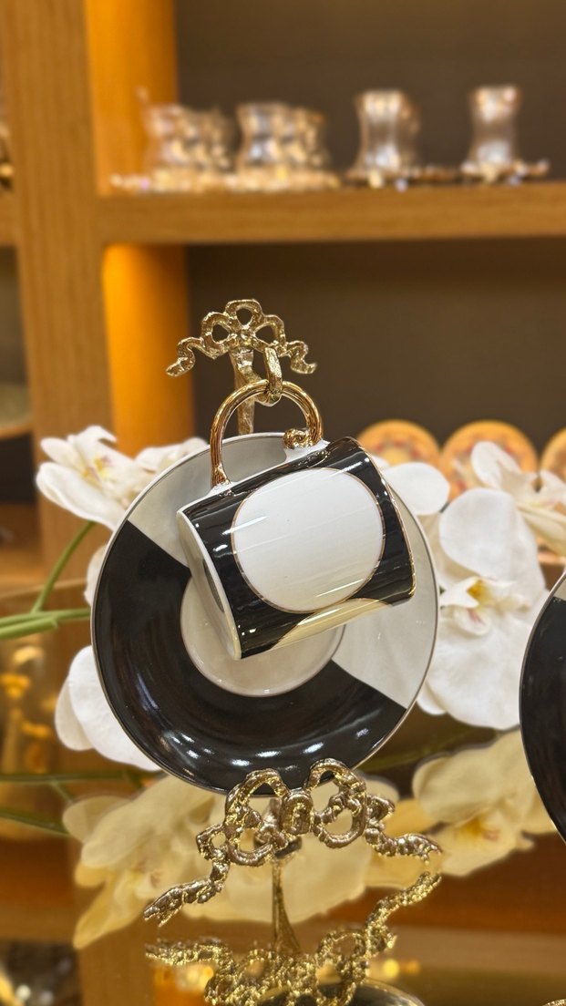 Siyah Beyaz Desenli Fincan Takımı - Görsel 3