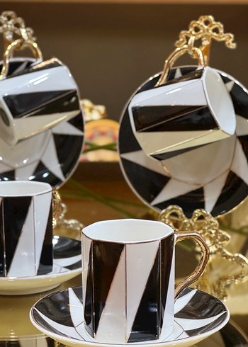 SİYAH BEYAZ GOLD DETAYLI FİNCAN - Görsel 2