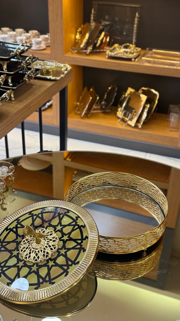 Parlak Altın Yılan Desenli Dekoratif şekerlik - Görsel 2