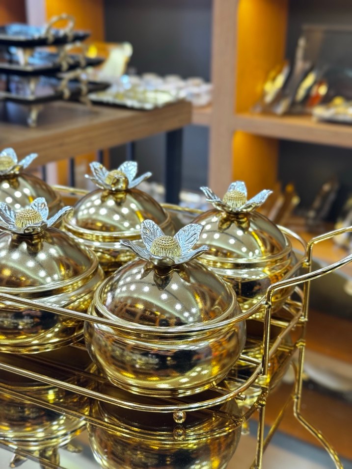 6 lı baharat gold metal renkli  Çiçek Desenli Sofra Takımı - Görsel 2