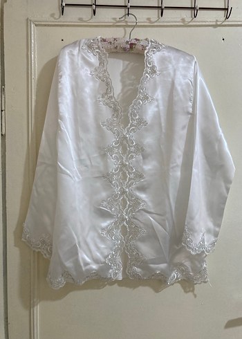 İşlemeli Beyaz Uzun Kadın Sabahlık - Görsel 5