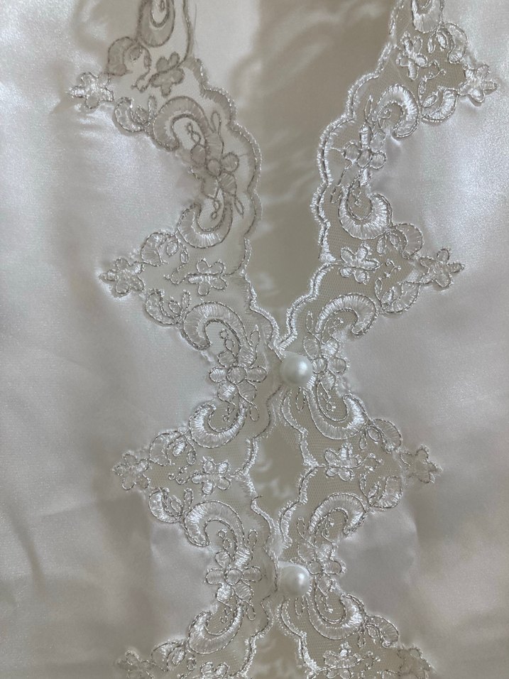 İşlemeli Beyaz Uzun Kadın Sabahlık - Görsel 4