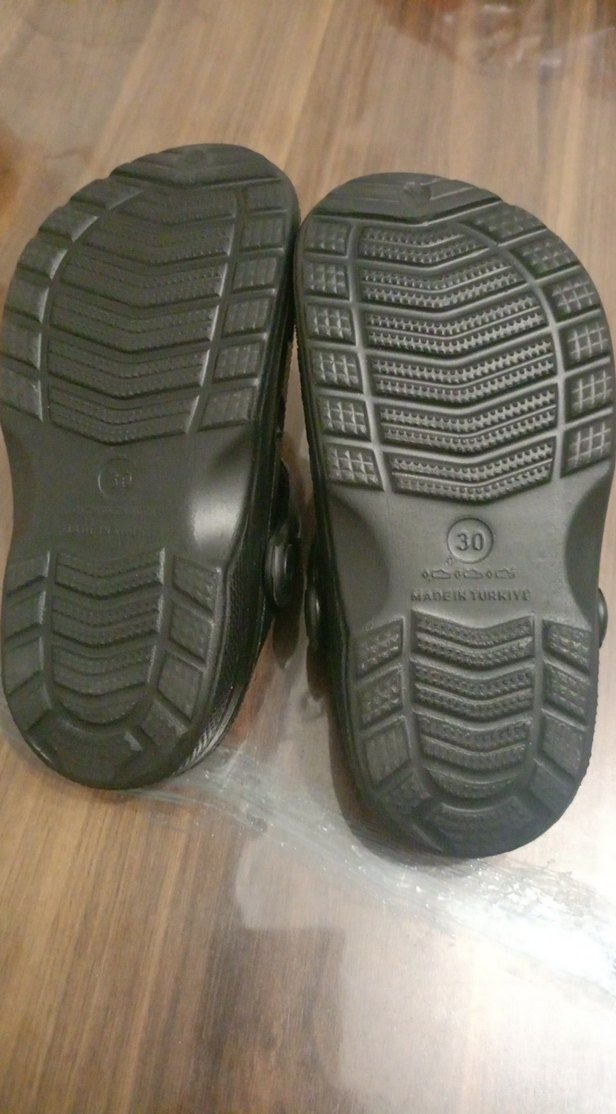 Erkek Çocuk Siyah Baskılı Tokalı Terlik - Görsel 3