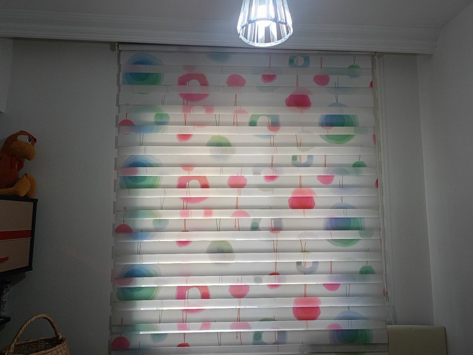 Çok Renkli Tie-Dye Desenli Modern Perde - Görsel 2