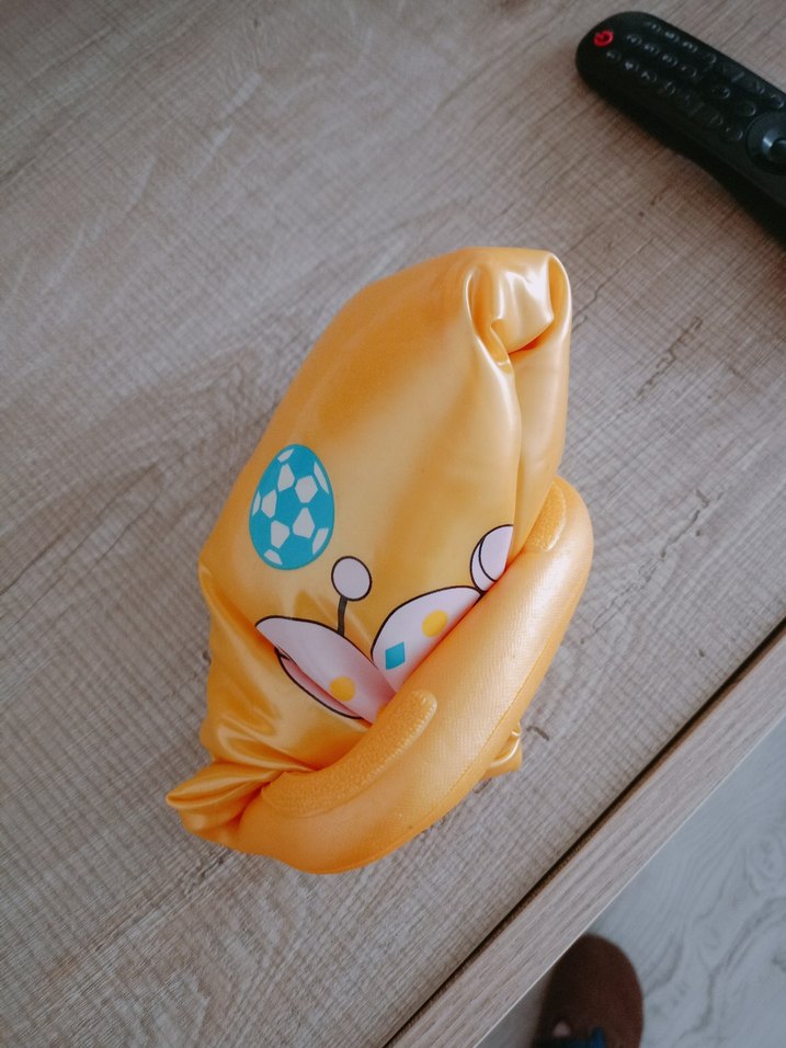 Turuncu Renkli Tutacaklı Su Oyuncağı - Görsel 3