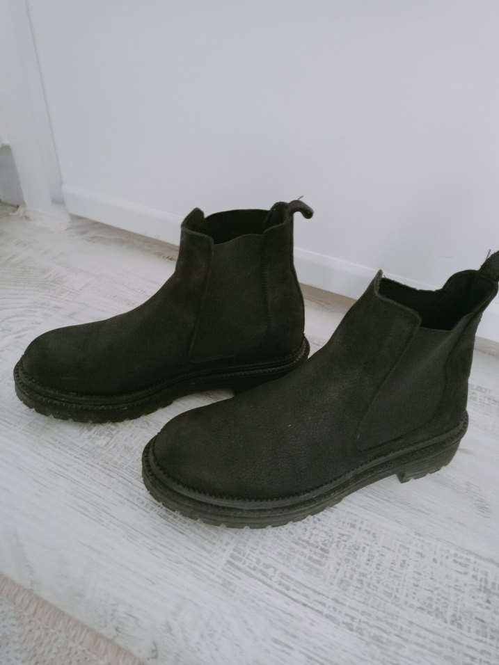 Siyah Süet Kadın Bot, Kalın Topuklu - Görsel 2