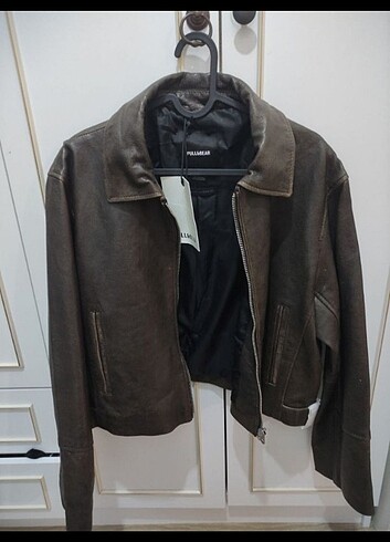 l Beden Pull and bear deri ceket 
