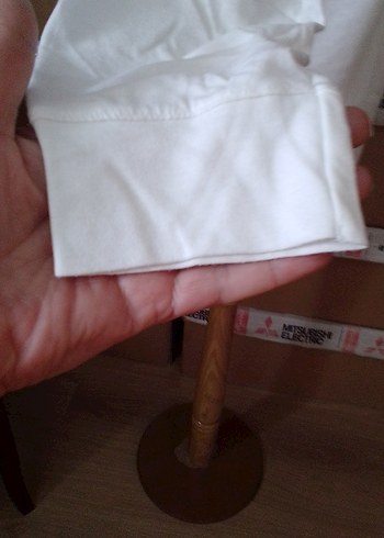 Uzun Kollu Beyaz Tişörtü - Görsel 6