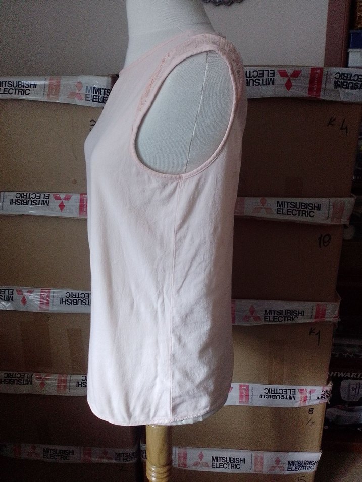 Yavru Ağzı Kadın Kolsuz Basic Tişört - Görsel 3