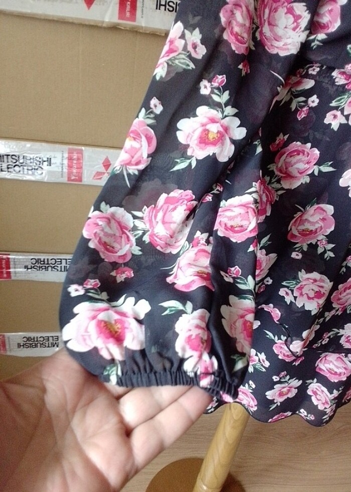 H&M siyah Çiçekli elbise - Görsel 5