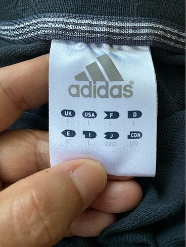 l Beden siyah Renk Adidas tshirt
