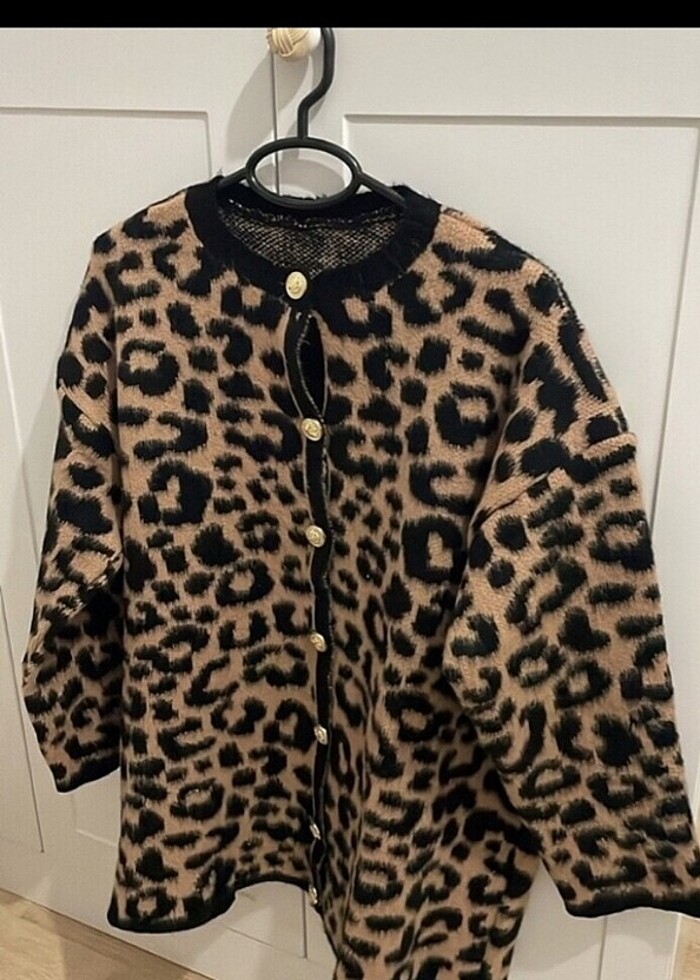 Beyaz Leopar hırka  - Görsel 2