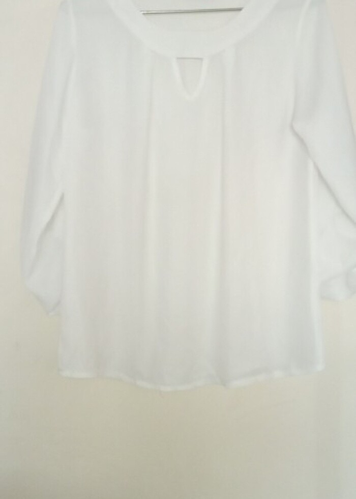 Beyaz gömlek  - Görsel 2