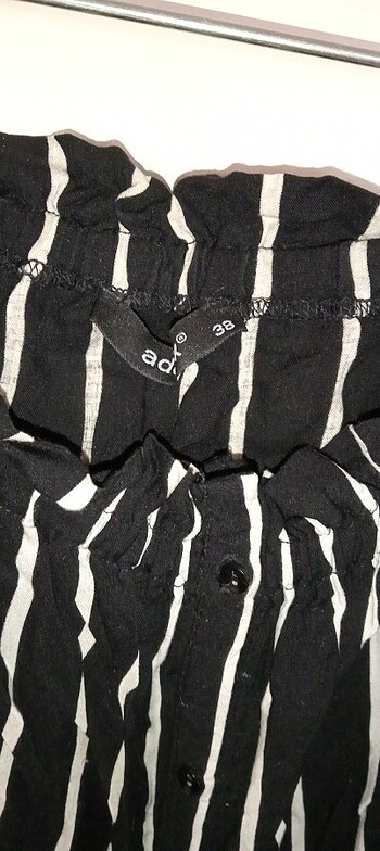 Omuz detaylı gömlek - Görsel 3