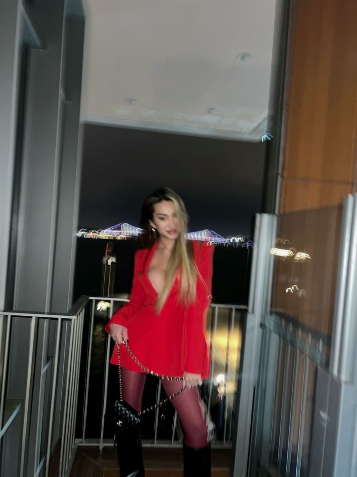 Kırmızı Dantel Detaylı balık etek ve ceket - Görsel 2