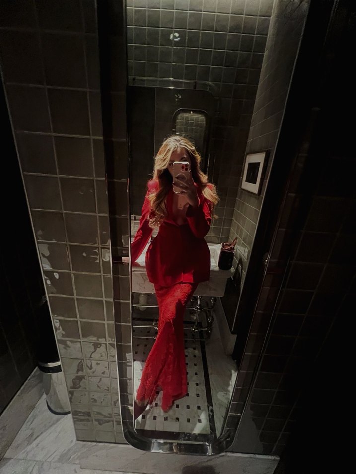 Kırmızı Dantel Detaylı balık etek ve ceket - Görsel 3