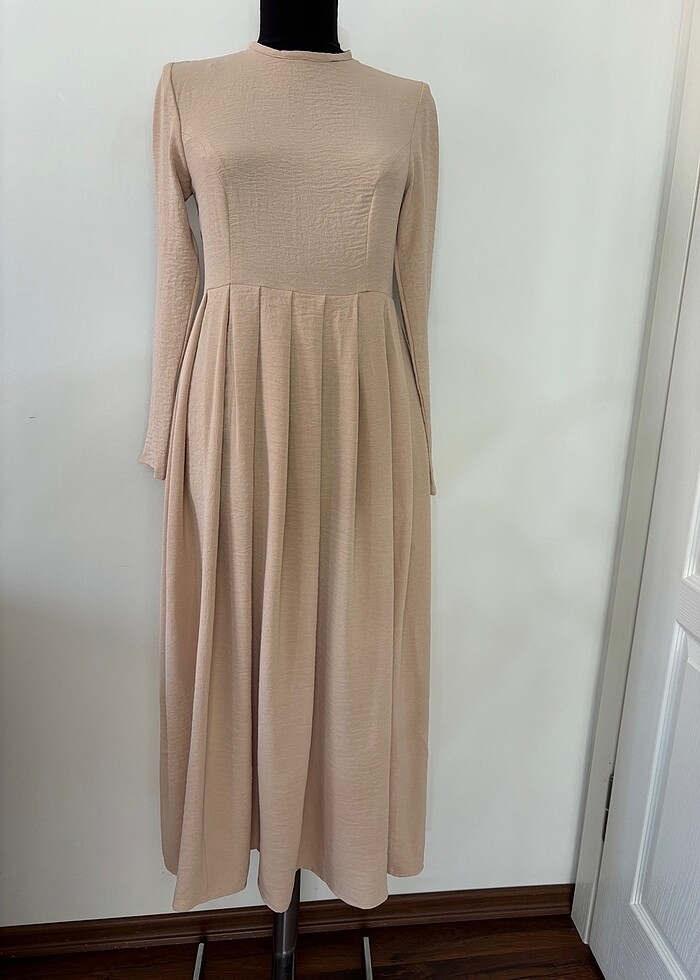 Pileli elbise - Görsel 3