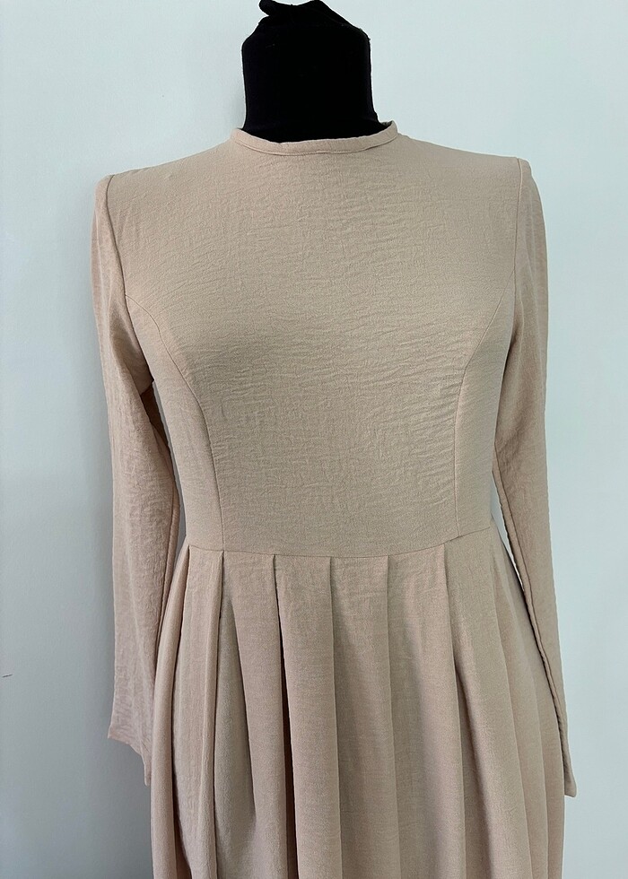 Pileli elbise - Görsel 2