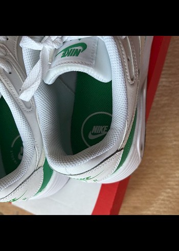 Beyaz Yeşil Nike  Spor Ayakkabı - Görsel 2